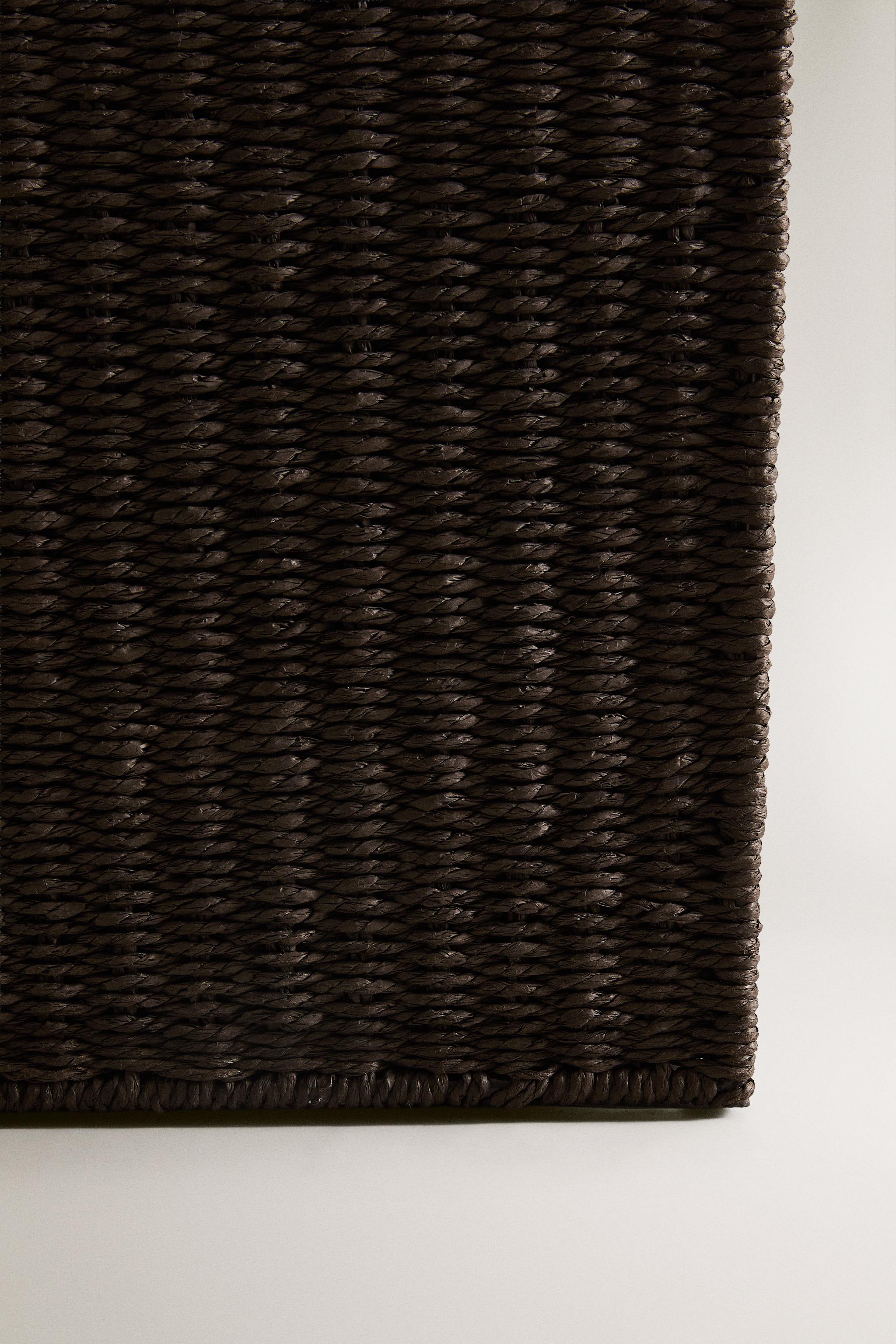 FABRIC-LINED LAUNDRY HAMPER